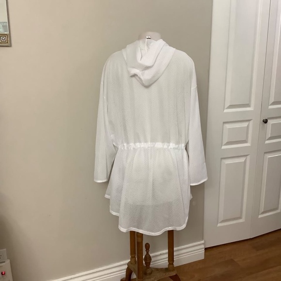 White Mesh Cover-up hoodie 1X-2X - Picture 3 of 4